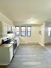 2700 S Hamlin Ave in Chicago, IL - Building Photo - Building Photo