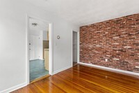 34 Charter St, Unit 5B in Boston, MA - Foto de edificio - Building Photo