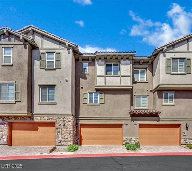 property at 45 Via Di Vita