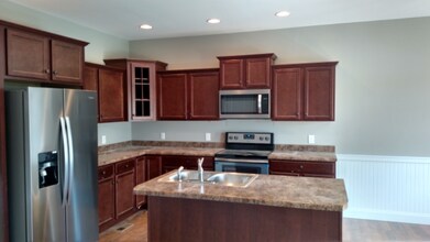 3512 Duck Pond Way in Knoxville, TN - Building Photo - Building Photo