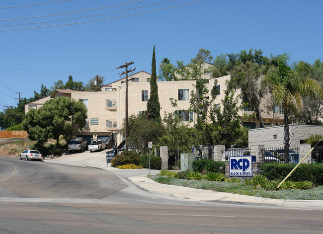 Lemon Grove Apartments in Lemon Grove, CA - Building Photo - Building Photo