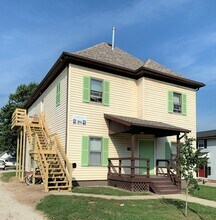 1430 9th St, Unit 1 in Charleston, IL - Building Photo - Building Photo