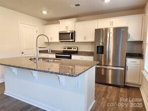 2973 Sherrills Strm Dr in Sherrills Ford, NC - Building Photo - Building Photo