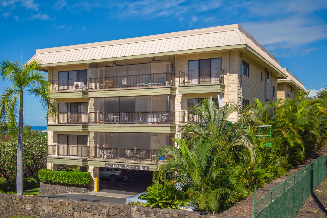 Kahaluu Bay Villas in Kailua Kona, HI - Building Photo