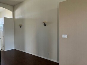 201 Willow St in Crowley, TX - Building Photo - Building Photo