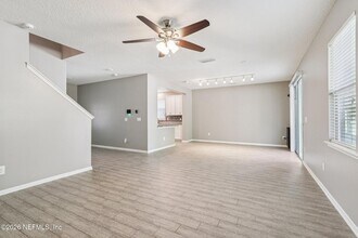 404 Hepburn Rd in Orange Park, FL - Building Photo - Building Photo