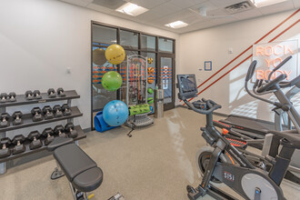 Moerty Apartments in Minneapolis, MN - Foto de edificio - Interior Photo