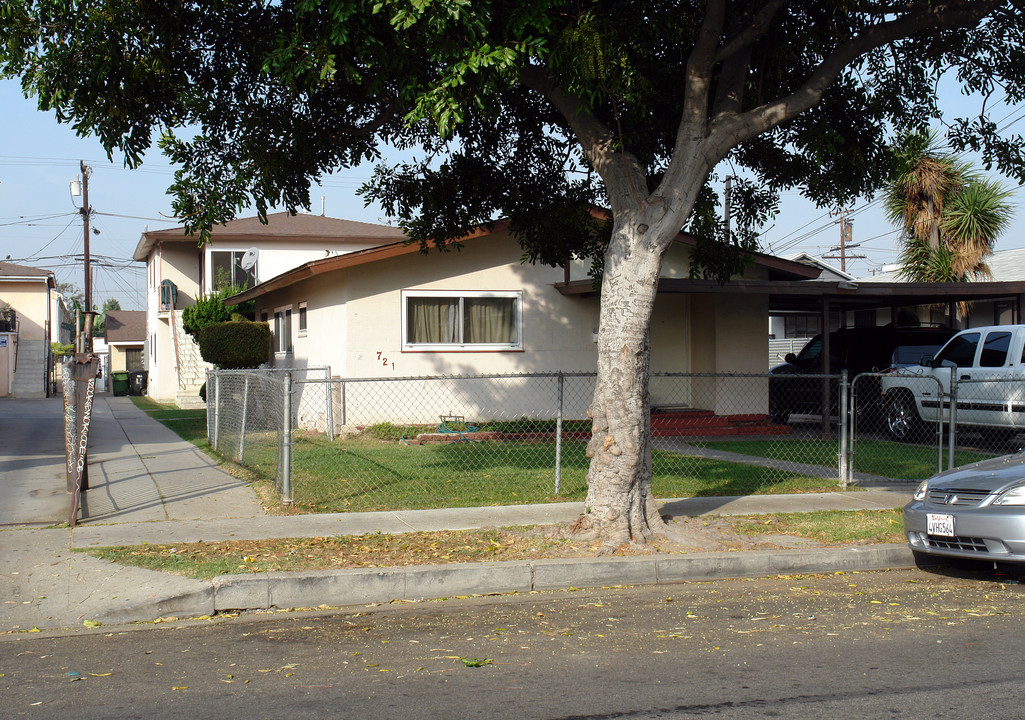 721 Walnut St in Inglewood, CA - Building Photo