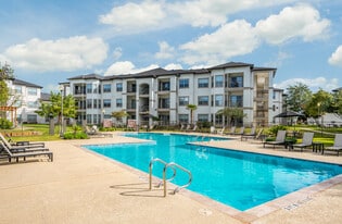 Villas at River Park West in Richmond, TX - Building Photo