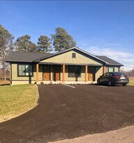 1305 Roberson St, Unit B in Murray, KY - Building Photo