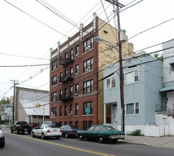 995 Summit Ave in Jersey City, NJ - Building Photo - Building Photo