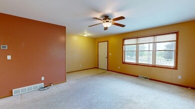 111 Hegge St in Westby, WI - Building Photo - Building Photo