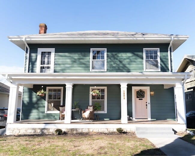 property at 1124 N 26th St