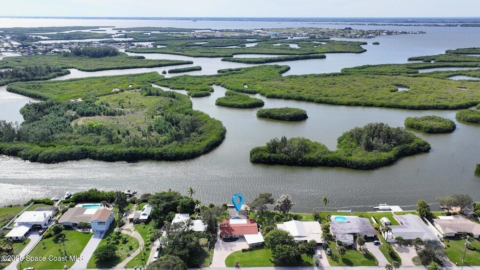 778 Nassau Rd in Cocoa Beach, FL - Foto de edificio