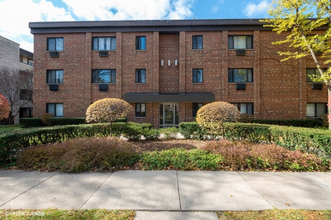 property at 1660 Green Bay Rd