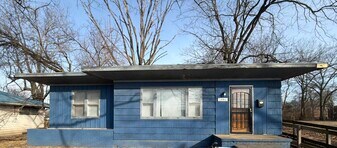 1541 E Fairchild St in Danville, IL - Building Photo