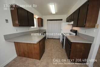 1300 W Eldredge Rd in Pocatello, ID - Building Photo - Building Photo