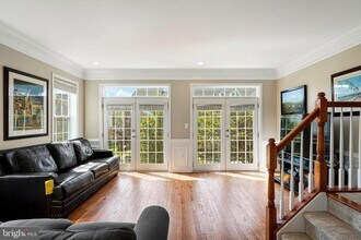 23073 Weybridge Square in Brambleton, VA - Building Photo - Building Photo
