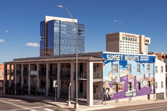 The Pearl Apartments in El Paso, TX - Building Photo