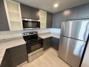 5592 Pga Blvd in Orlando, FL - Building Photo - Building Photo