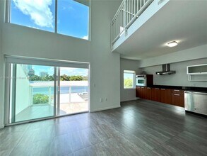 1650 Brickell Ave in Miami, FL - Building Photo - Building Photo