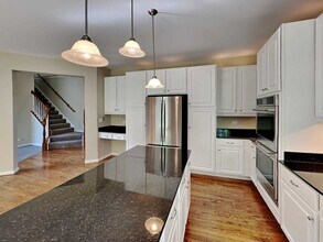 7401 Brentwood Ln in Gurnee, IL - Building Photo - Building Photo