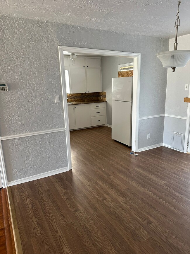 1805 NW Kingsbury Ave in Lawton, OK - Building Photo - Building Photo