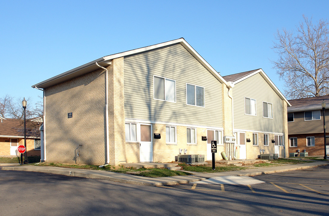 Blackburn Terrace in Indianapolis, IN - Foto de edificio