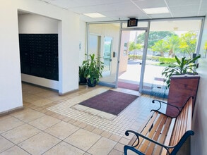 94-302-302 Paiwa St in Waipahu, HI - Building Photo - Building Photo