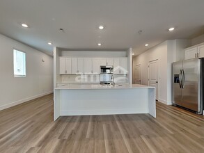 4654 Flaming Ridge Trail in Las Vegas, NV - Building Photo - Building Photo