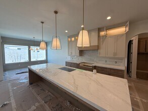 345 Sidbury Rd in Washington, UT - Building Photo - Building Photo