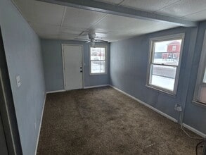 412 Wood River Ave in East Alton, IL - Building Photo - Building Photo