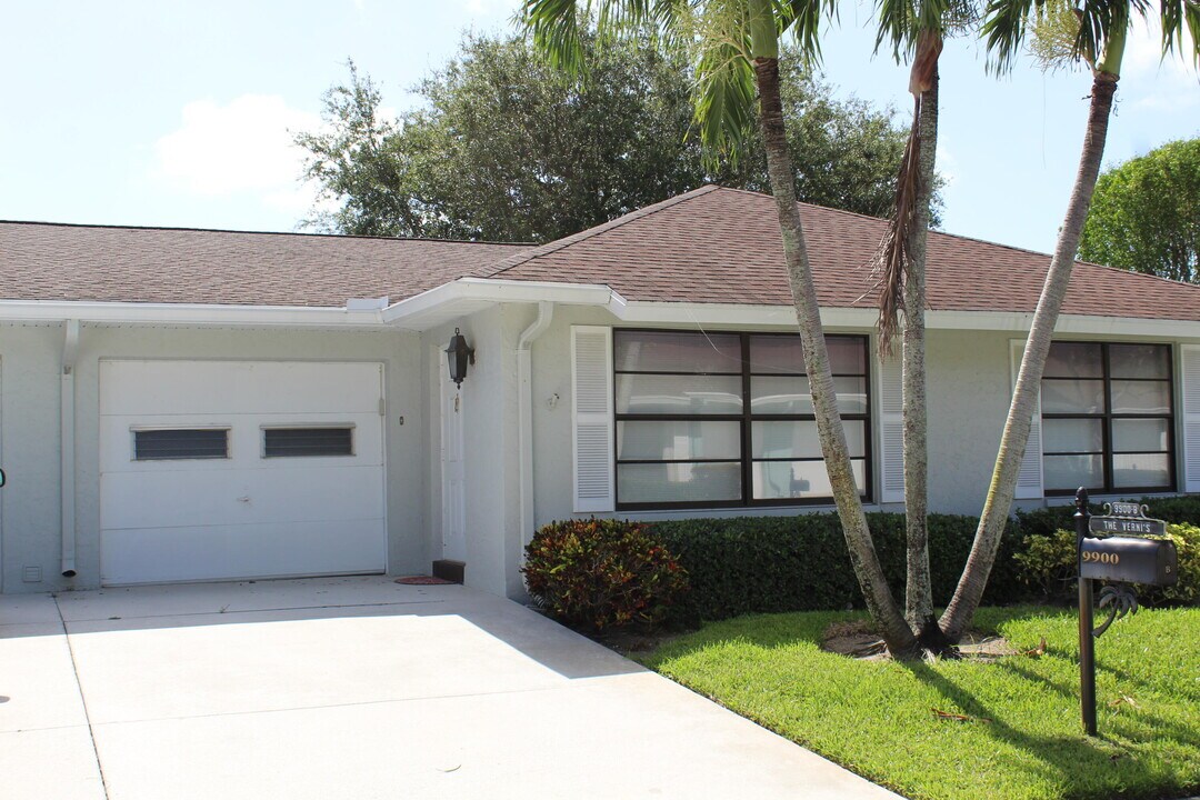 9900 Papaya Tree Trail in Boynton Beach, FL - Building Photo