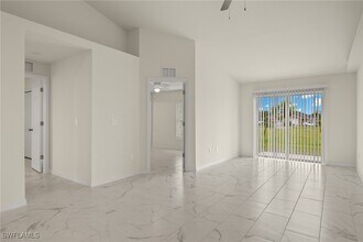 4538 SW 8th Pl in Cape Coral, FL - Building Photo - Building Photo