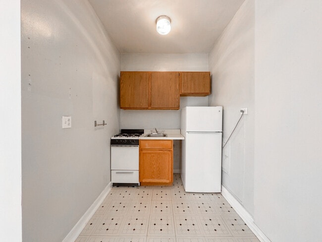 1055 W George in Chicago, IL - Building Photo - Building Photo