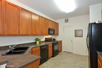 376 Tower Dr in Hainesville, IL - Building Photo - Building Photo