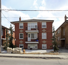 231 Melrose St in Toronto, ON - Building Photo - Building Photo