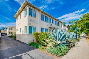 6307 - 6311 8th Ave in Los Angeles, CA - Building Photo