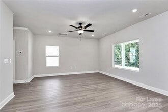 7019 Jerimoth Dr in Charlotte, NC - Building Photo - Building Photo