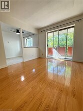 475 Parkside Dr in Waterloo, ON - Building Photo - Building Photo