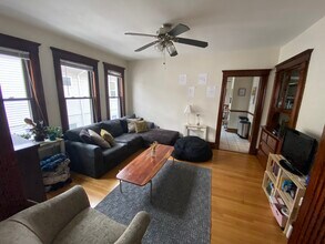 40 Walker St, Unit 2 in Somerville, MA - Building Photo - Building Photo