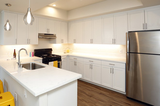 6200 Kester Apartments in Van Nuys, CA - Foto de edificio - Interior Photo