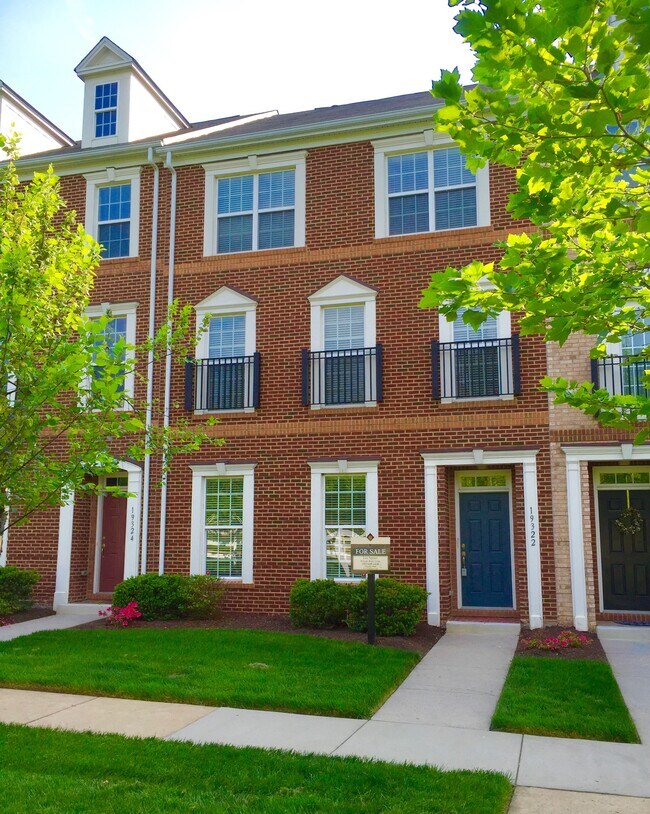 19322 Gardner View Sq Rentals in Leesburg, VA
