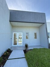 5 SW 26th Pl in Cape Coral, FL - Building Photo - Building Photo