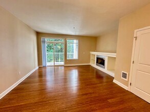 5400 Harbour Pointe Blvd in Mukilteo, WA - Building Photo - Building Photo