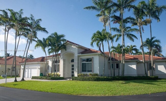8464 SW 138th St in Palmetto Bay, FL - Building Photo - Building Photo