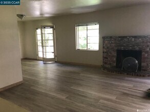 553 Miner Rd in Orinda, CA - Building Photo - Building Photo