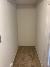 220 Providence Rd in Grafton, MA - Foto de edificio - Building Photo