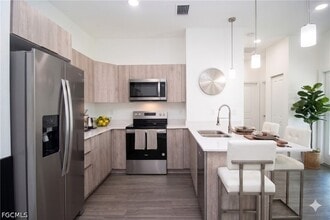 9004 Justice Cir in La Belle, FL - Building Photo - Building Photo