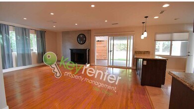 2626 Greyling Dr in San Diego, CA - Building Photo - Building Photo